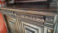 Ловен Шкаф с Дърворезба внос от Германия , снимка 4