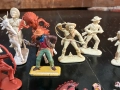 Стари фигурки войници индианци каубои араби HongKon и Timpo, снимка 4
