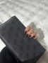 Голямо Портмоне GUESS с дефект, снимка 2