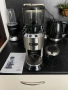Кафемелачка Delonghi Dedica KG520, снимка 1
