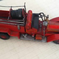 Стара метална пожарна кола, снимка 5 - Антикварни и старинни предмети - 42777445