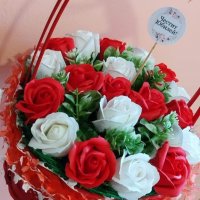 Страхотна кошница със сапунени рози, снимка 4 - Изкуствени цветя - 36983017