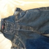 Детски дънкен гащиризон, снимка 2 - Детски панталони и дънки - 30085811