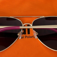 Слънчеви очила Polaroid, детски, чисто нови, цвят тип хамелеон, с калъфче и кърпичка, снимка 5 - Слънчеви и диоптрични очила - 44681685