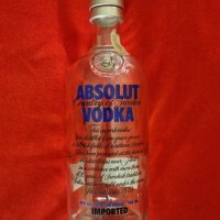 Колекционерска бутилка на Absolute , снимка 3 - Колекции - 40775842