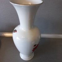 Баварска  ръчно нарисувана порцеланова  ваза, снимка 4 - Вази - 44195153