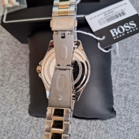 Часовник Hugo boss, снимка 4 - Дамски - 44734940
