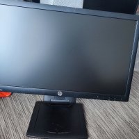 Продавам много запазен монитор HP Compaq LA2306x, снимка 1 - Монитори - 42522713