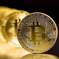 🪙💰💱Позлатена crypto Bitcoin монета в трофейна кутия (trophy case), снимка 9 - Колиета, медальони, синджири - 35428320