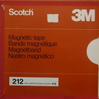 Магнетофонна ролка /ролка за магнетофон/ Scotch 3M 212 - 26.5 см, снимка 1 - Декове - 42917058