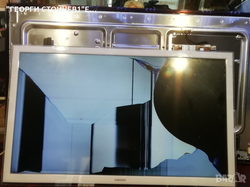 SAMSUNG  UE32H4510AW СЪС СЧУПЕНА МАТРИЦА, снимка 1