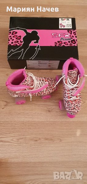 Ролкови кънки SFR 2 бр. и предпазен комплект 2 бр., снимка 1