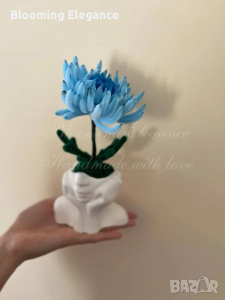 Вечно цвете от плюшена тел в гипсова фигурка, снимка 1