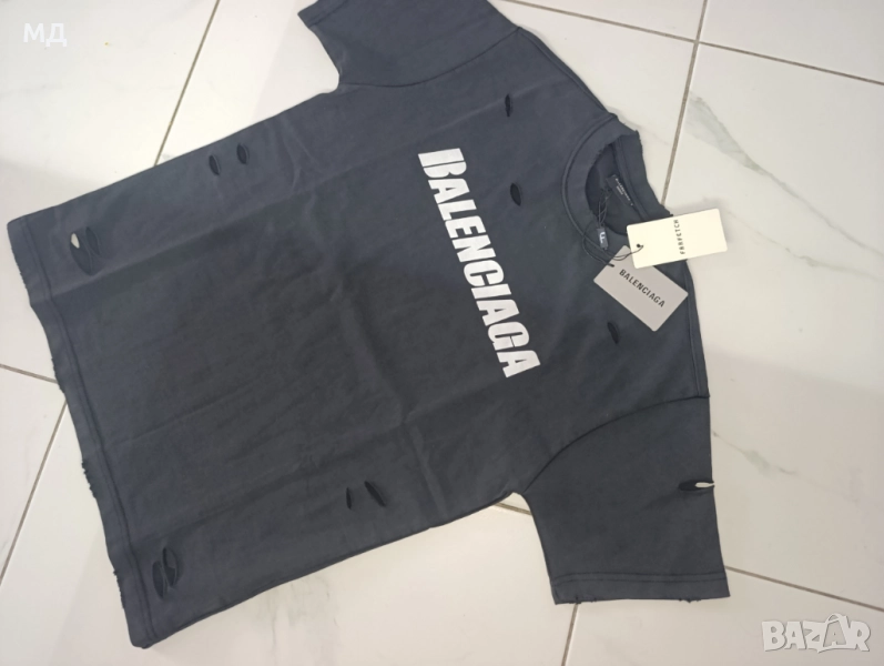 Balenciaga нова с дупки мотиви, снимка 1