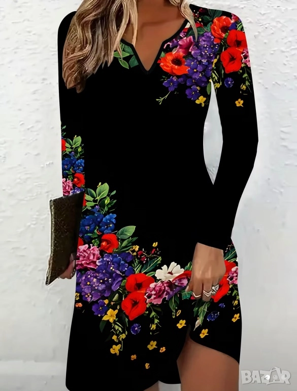 Черна рокля на червени цветя, снимка 1