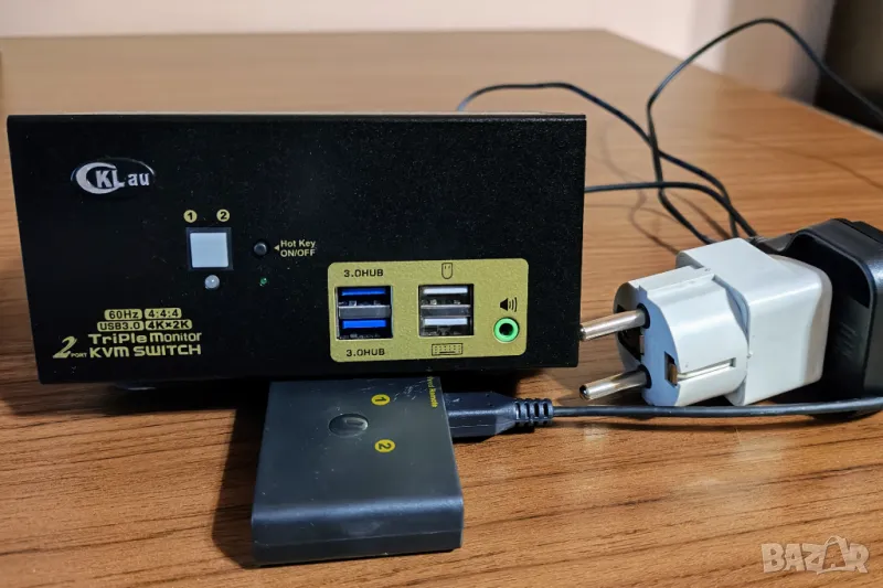 CKL au KVM switch, 2 компютъра, 3 монитора до 4k на 60Hz, USB3.0, снимка 1