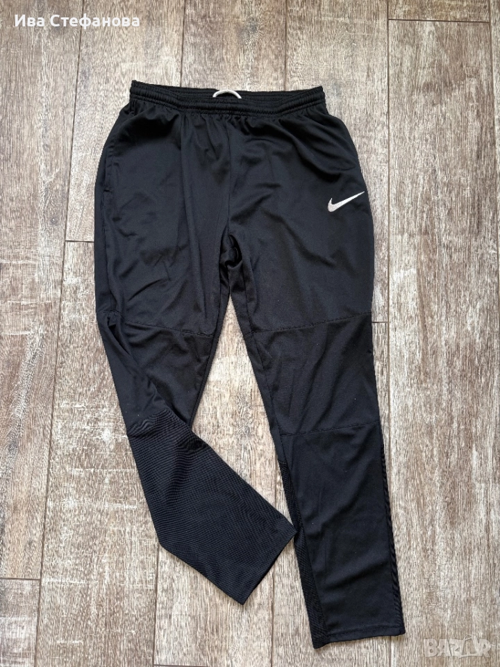 Ново спортно дамско черно долнище спортен панталон Nike nike Найк, снимка 1