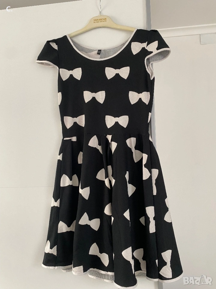 Дамска рокля, снимка 1