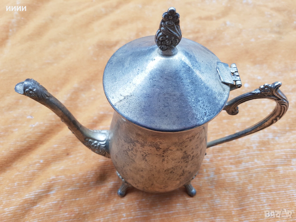 Чайник посребрен голям , снимка 1