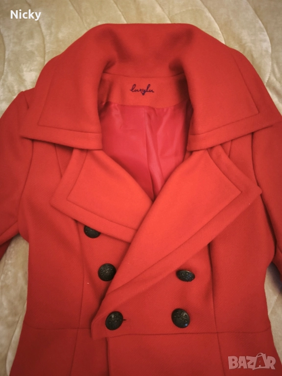 Червено зимно палто р-р S, LuxyLu 160 лв. , снимка 1