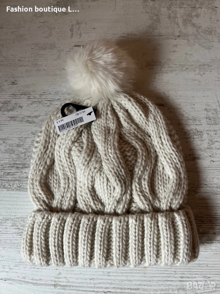 H&M Нова Бяла плетена шапка с пухен помпон 85% акрил 15% вълна ❤️, снимка 1