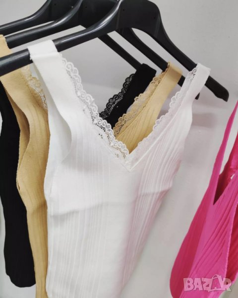 Бял потник с дантела 🔝, снимка 1