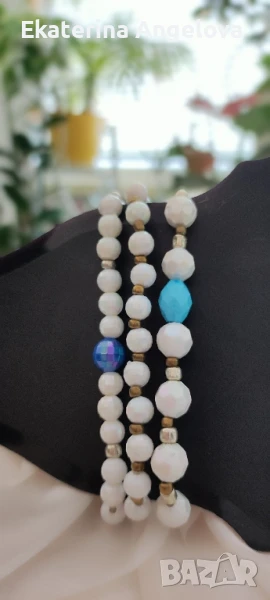 Летни гривни от мъниста бохо бяло черни синьо хендмейд ластични, снимка 1