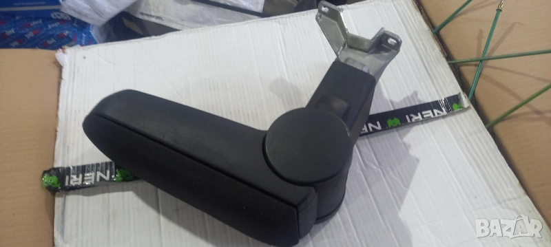 Подлакътник за VW Golf IV, снимка 1