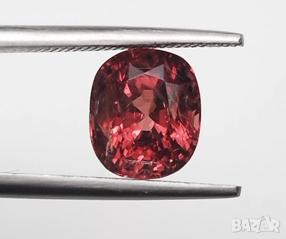 Шпинел с цвят Падпараджа в идеален размер 2.49кт.! Сертифициран! нов!, снимка 6 - Други - 50742612