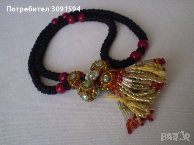 Християнски амолет със мъниста, снимка 2 - Антикварни и старинни предмети - 36834374