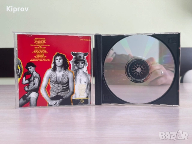 💿 Red Hot Chili Peppers – What Hits!? (оригинален CD), снимка 3 - CD дискове - 53094313