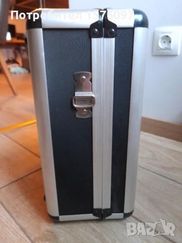 Куфар с фотоапарат Yashica 200 с обектив Yashica 35-70mm f/3.3-4.5 Macro, снимка 18 - Фотоапарати - 52730836