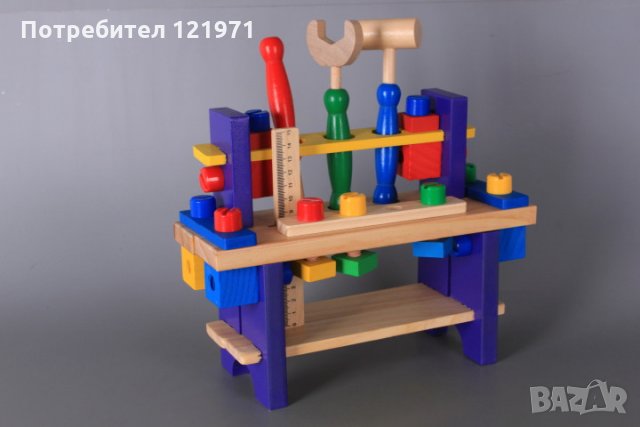 Детска дървена маса с инструменти