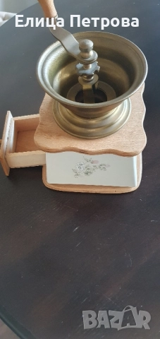 Кафемелачка ръчна., снимка 2 - Аксесоари за кухня - 52076237
