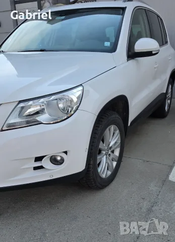 VW Tiguan 2.0 TDI, снимка 2 - Автомобили и джипове - 55739194
