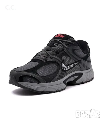 Оригинални Nike V5 RNR SE, номер 47.5 , 31 см, снимка 2 - Маратонки - 56208678