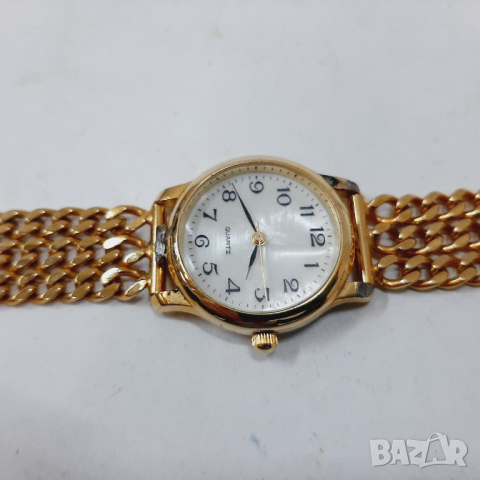 Дамски кварцов часовник - гривна(1.2), снимка 1 - Дамски - 44919235