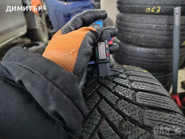 2бр.зимни гуми BRIDGESTONE 245 45 18 DOT25 цена за брой, снимка 3 - Гуми и джанти - 55779855