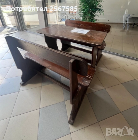 Трапезна маса с 2 бр. пейки