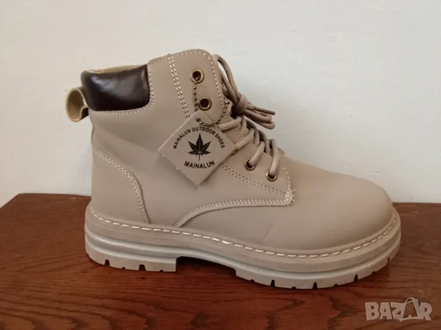 Мъжки зимни обувки (боти),леки,топли и удобни.Размер 42.