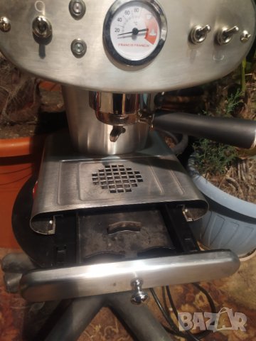 Кафемашина Francis Francis X-1 Inox .Luca Trazzi , снимка 7 - Кафе машини - 44296352