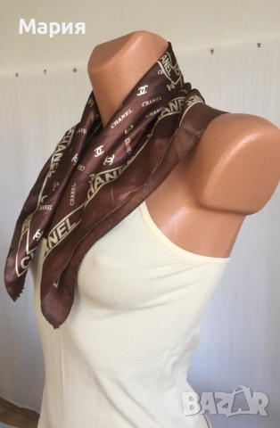 Дамски Квадратен Шал Кафяв Бежов / Кремав Полиестер Сатен Chanel Шанел Лого, снимка 6 - Шалове - 51822664