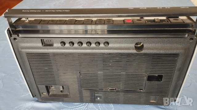 Grundig C 6200 Automatic, снимка 4 - Радиокасетофони, транзистори - 54191847