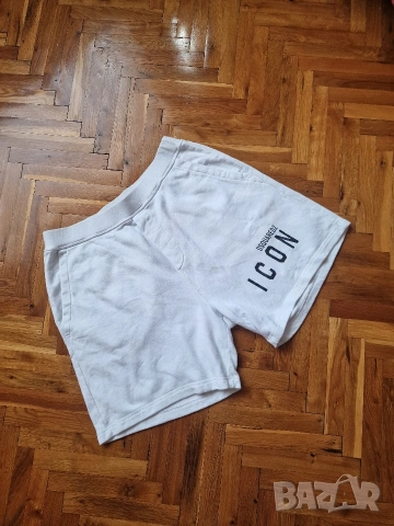 Страхотни мъжки къси панталони DSQUARED2 размер L / XL , снимка 2 - Къси панталони - 54101952