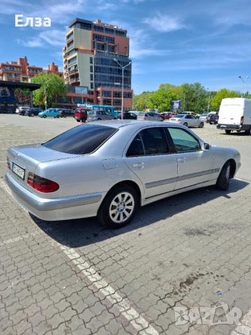 Mercedes-Benz E 220 cdi, снимка 5 - Автомобили и джипове - 54333515
