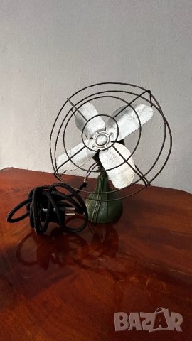 Старинно метално вентилаторче, снимка 2 - Антикварни и старинни предмети - 42789896