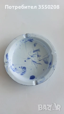 Пепелник метален