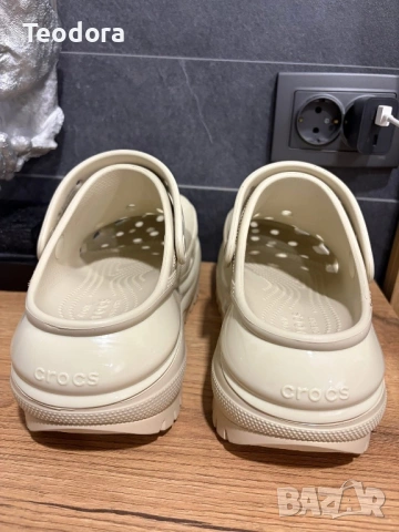 Сандали Crocs Mega Crush, снимка 5 - Сандали - 54184185