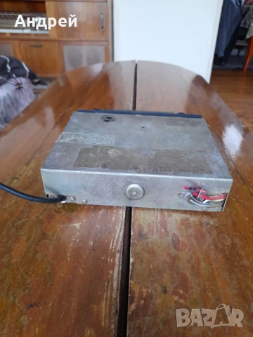 Стар автомобилен радиокасетофон Roadstar #2, снимка 4 - Други ценни предмети - 50552152