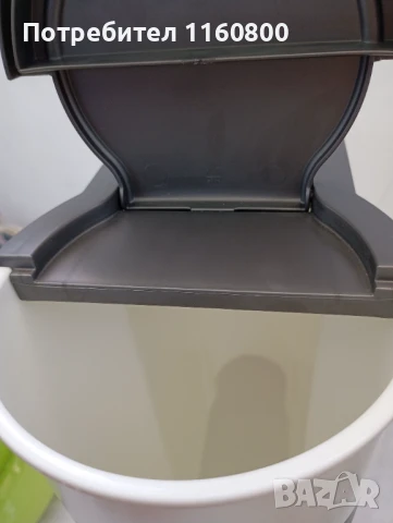 Контейнер за кучешка храна 4 л, снимка 3 - За кучета - 50961345